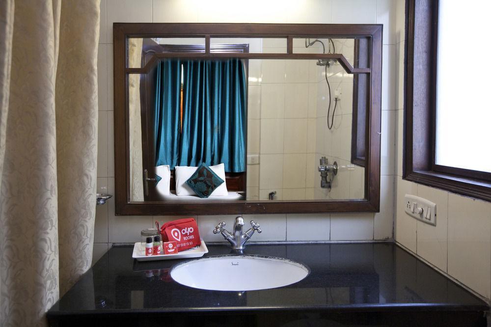 Fabhotel Lord Inn Nowe Delhi Zewnętrze zdjęcie
